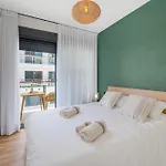 アパート New Stylish Beachside 2br With Pool And Garage エステポナ