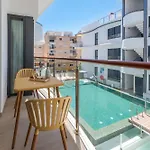 アパート New Stylish Beachside 2br With Pool And Garage エステポナ